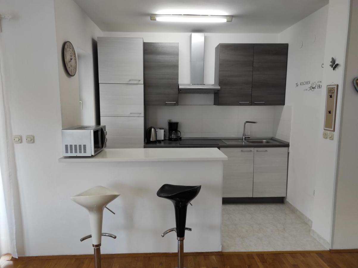 Apartman Eli Ровинь Экстерьер фото